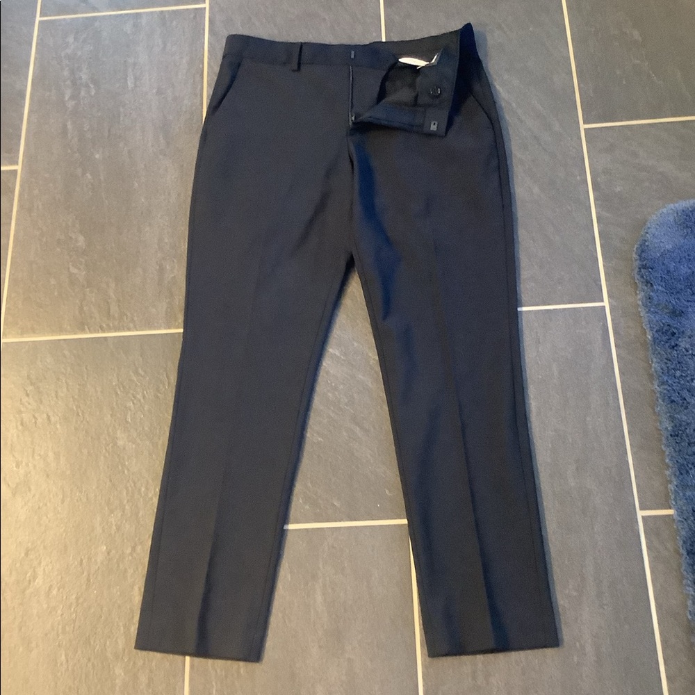 Men’s Express Stretch + slim dress pant